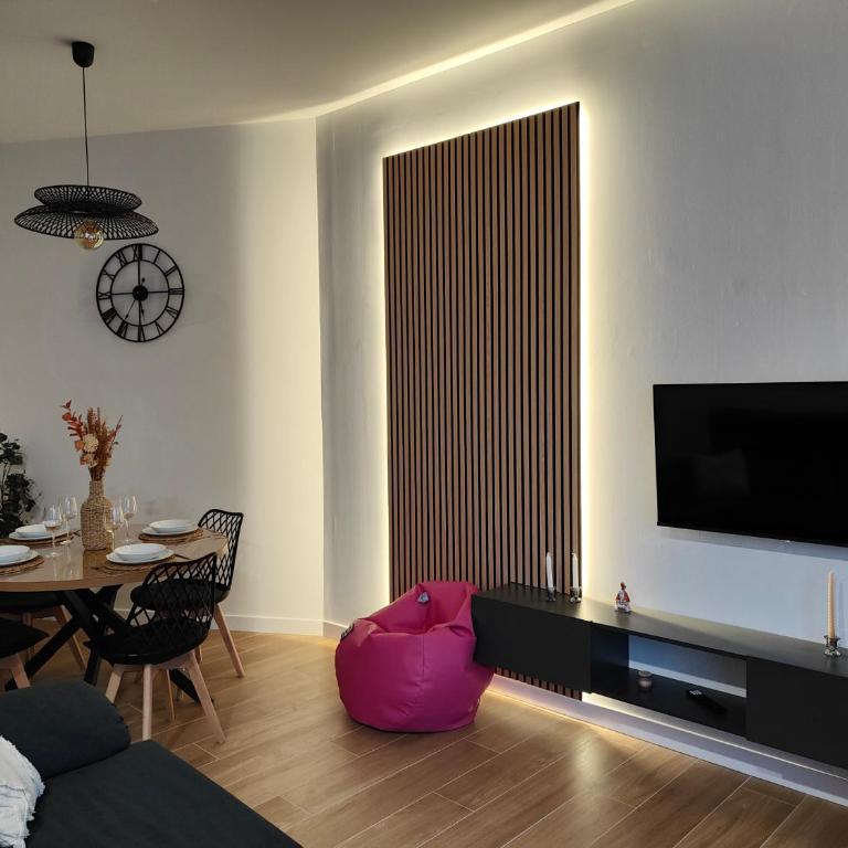 Loft ANELIER 18 - Two-Bedroom Apartment - 10