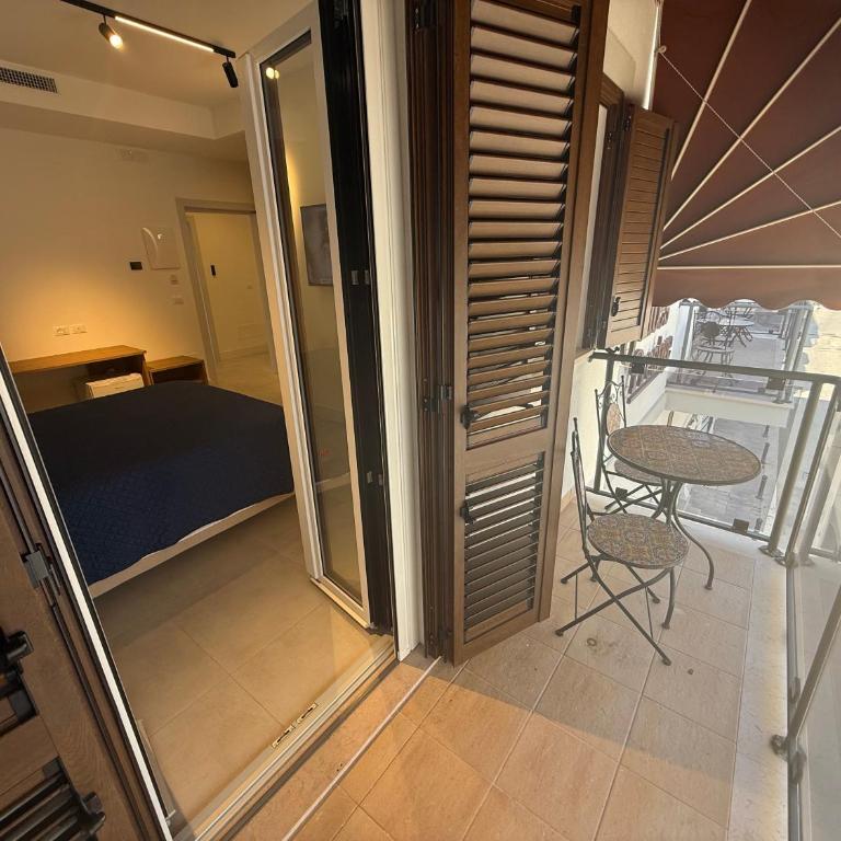 Suites Prestige - Camera Queen con Balcone - 7