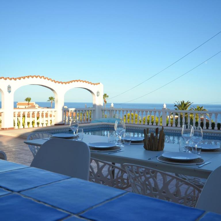 Villa Cala Lanuza - Three-Bedroom Vacation Home - 13