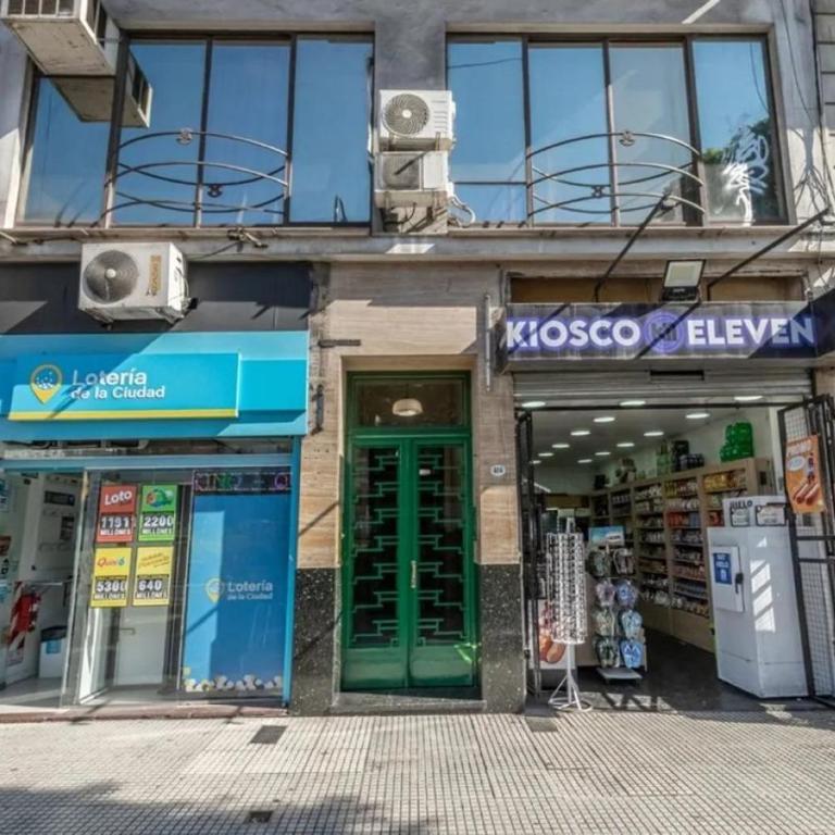 Luminoso departamento en microcentro frente al obelisco - Apartamento de 2 dormitorios - 16