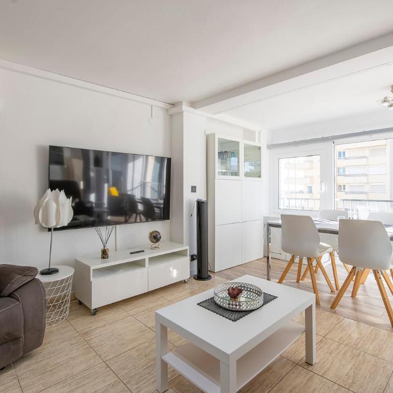 Luminoso piso de tres habitaciones con vistas al mar - Apartamento de 3 dormitorios con vistas al mar - 11