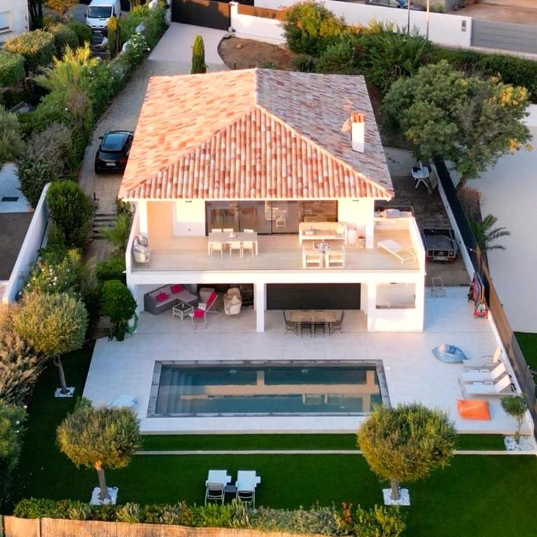 Villa Rez de Jardin - vue mer, piscine & boulodrome privé, plage, Ste maxime & Golfe de St Tropez - Maison de Vacances 3 Chambres - 1