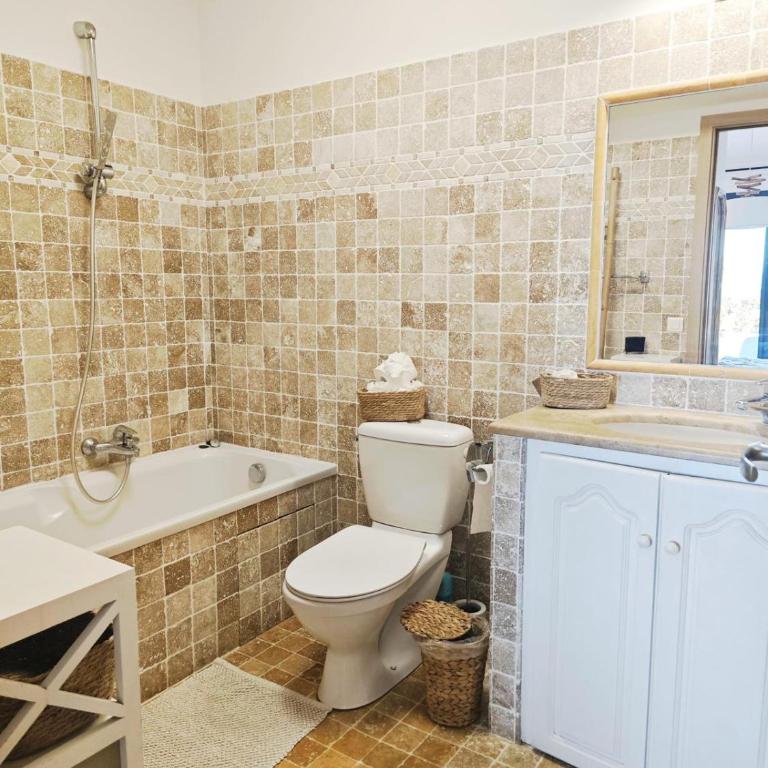 Villa Rez de Jardin - vue mer, piscine & boulodrome privé, plage, Ste maxime & Golfe de St Tropez - Maison de Vacances 3 Chambres - 8