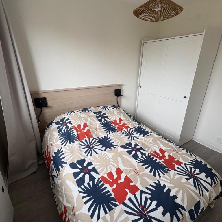 App T2 cosy refait à neuf, parking privé, linge de maison et ménage compris - Appartement 1 Chambre - 10