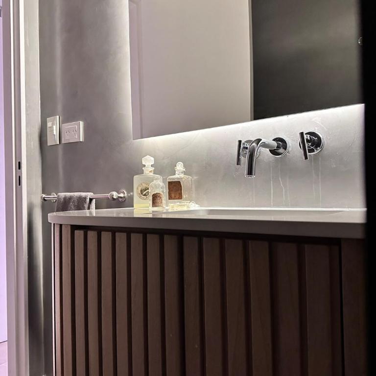 Unique in Recoleta - Two-Bedroom Apartment - 23