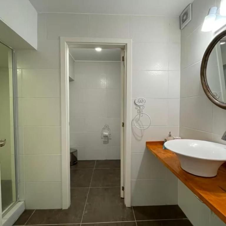 Depto 4 amb media cuadra del mar entre Torreón y Varese - Three-Bedroom Apartment - 3