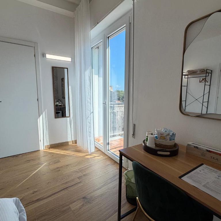 Cinquantotto Cozy Rooms - Double Room with Balcony - 7