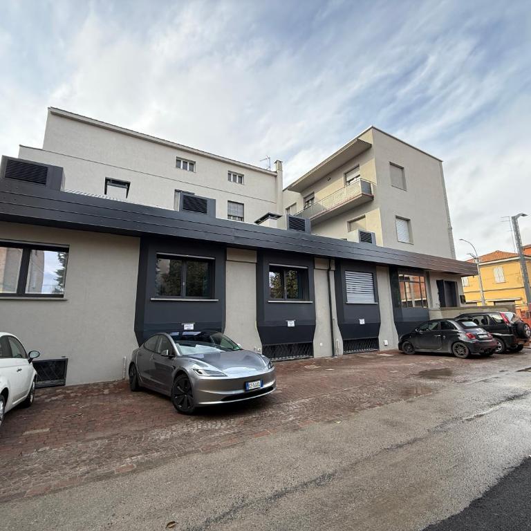 Loft 83 - Three-Bedroom Apartment - 45