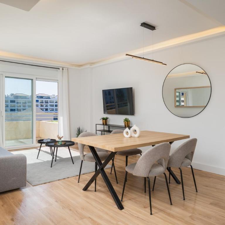 MARBELLA HOME RENTALS - Marina Banus, Puerto Banus, 2BR Renovated, pool & parking - Two-Bedroom Apartment - 3