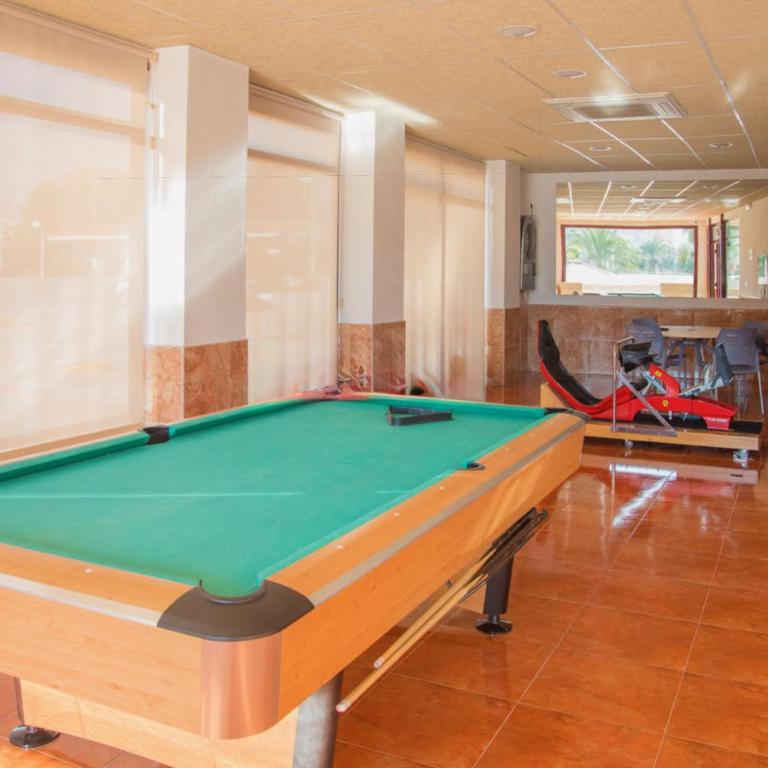 Clubrent - Coral Beach, 19th floor - sea view - Apartamento de 2 dormitorios - 46