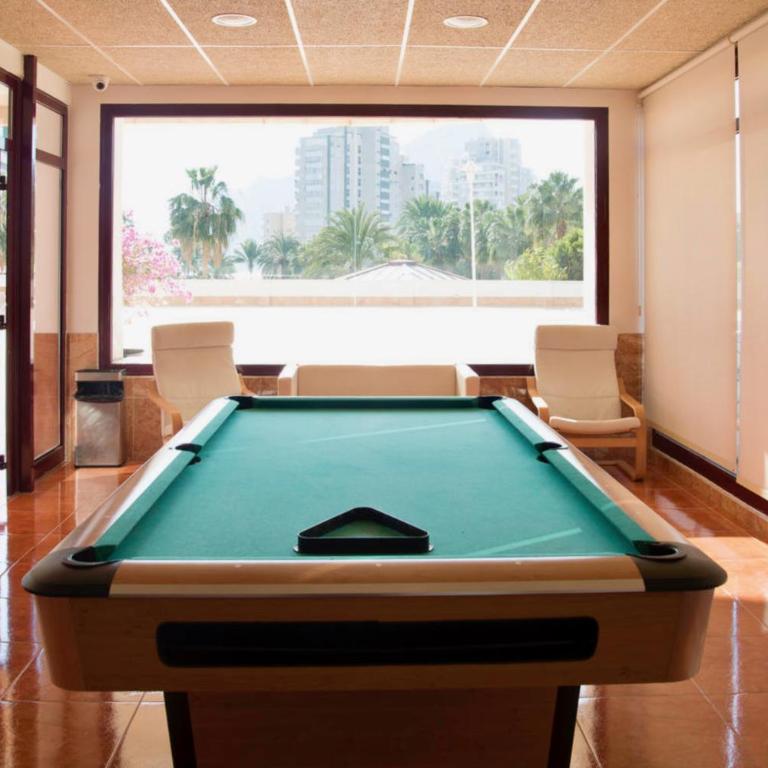 Clubrent - Coral Beach, 19th floor - sea view - Apartamento de 2 dormitorios - 48