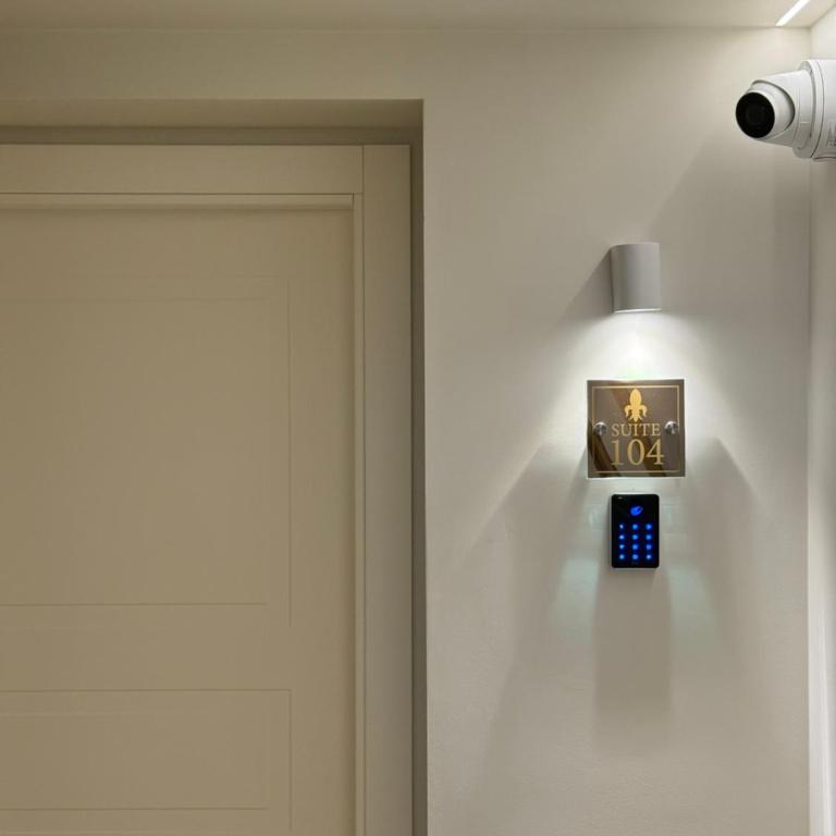 Bellavitarooms-Fiore di Maggio Luxury Suites - Suite Con Balcone - 8
