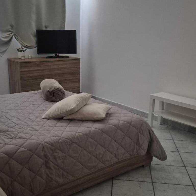 A casa di Nonna - Large Double Room - 11