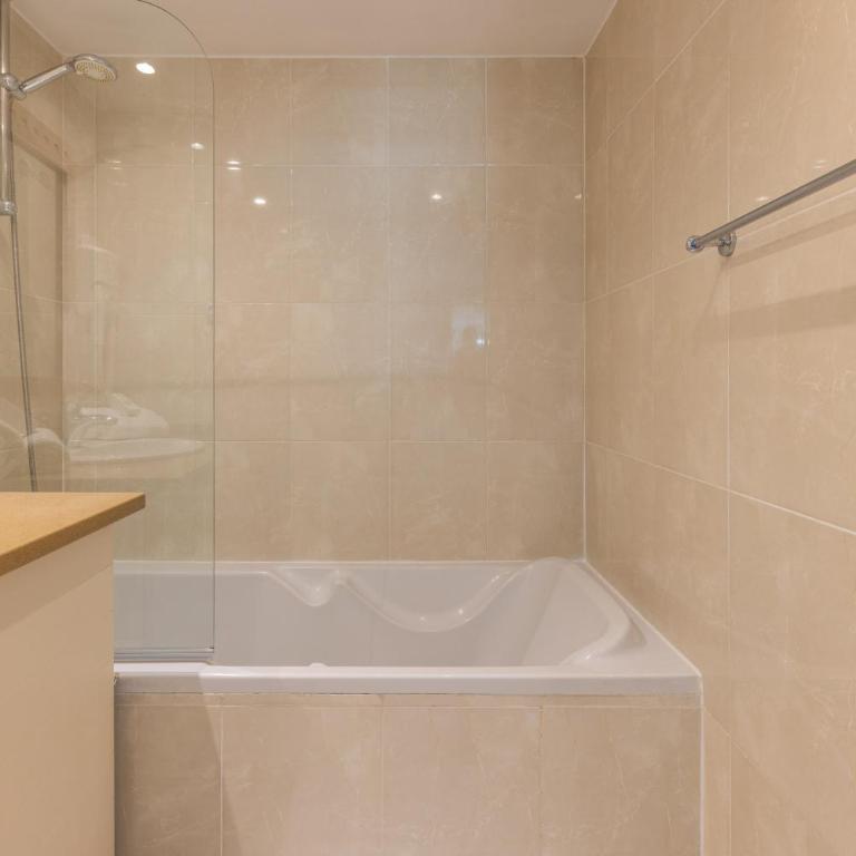 DUPLEX 2 Chambres -BALCON-PARKING-CARNOT A2B269 - Appartement en Duplex - 21