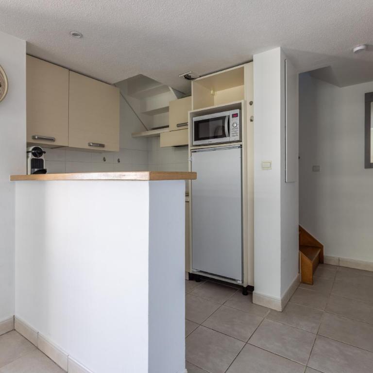 DUPLEX 2 Chambres -BALCON-PARKING-CARNOT A2B269 - Appartement en Duplex - 25