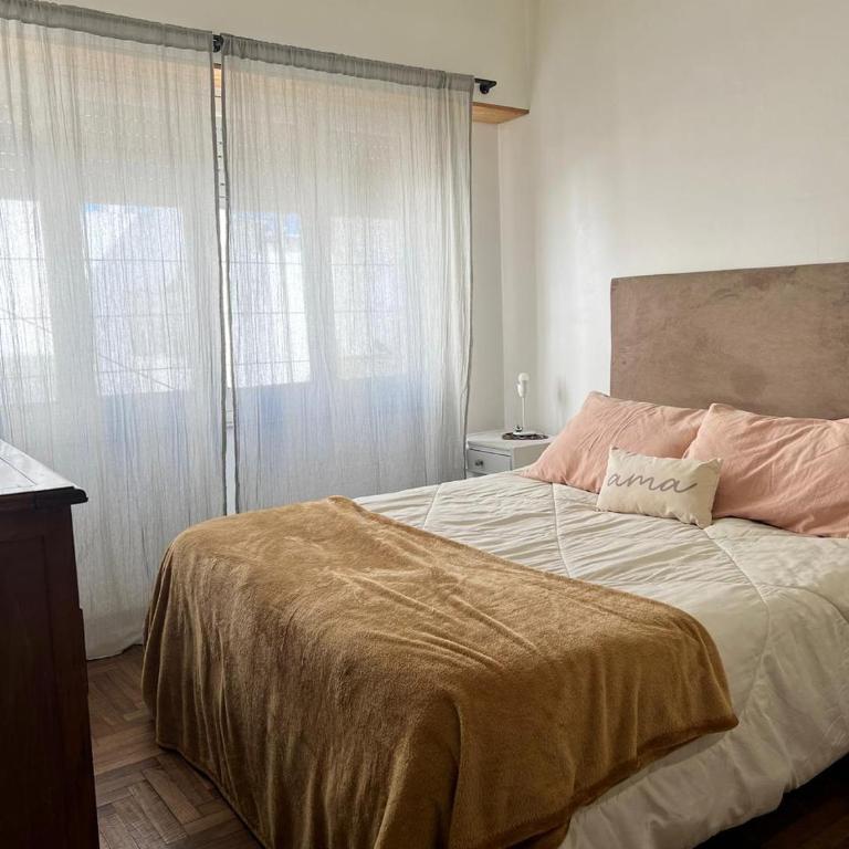 Amplio Departamento Céntrico De 3 Ambientes Con Cochera - MDQ - Apartamento de 2 dormitorios - 34