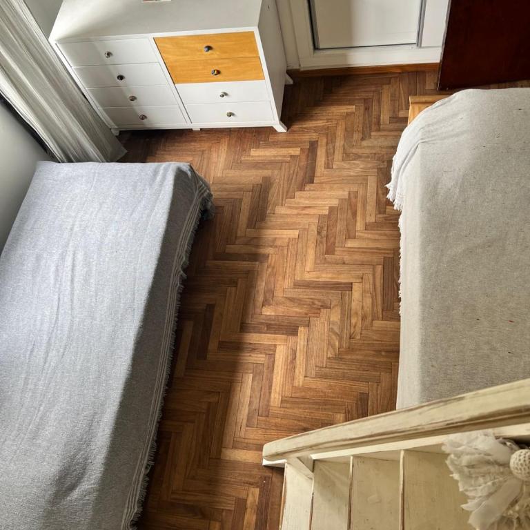 Amplio Departamento Céntrico De 3 Ambientes Con Cochera - MDQ - Apartamento de 2 dormitorios - 24