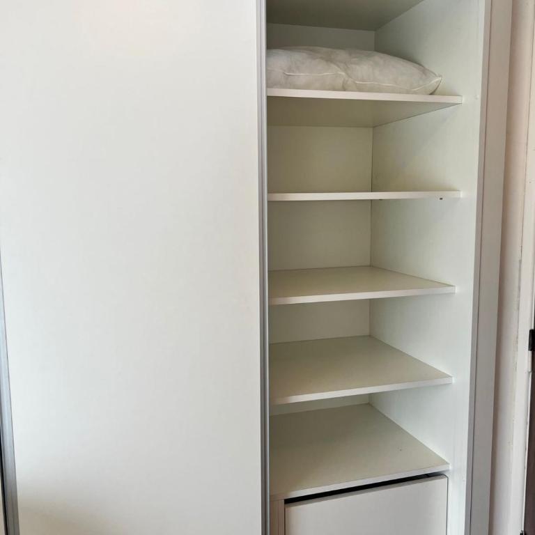 Amplio Departamento Céntrico De 3 Ambientes Con Cochera - MDQ - Apartamento de 2 dormitorios - 19