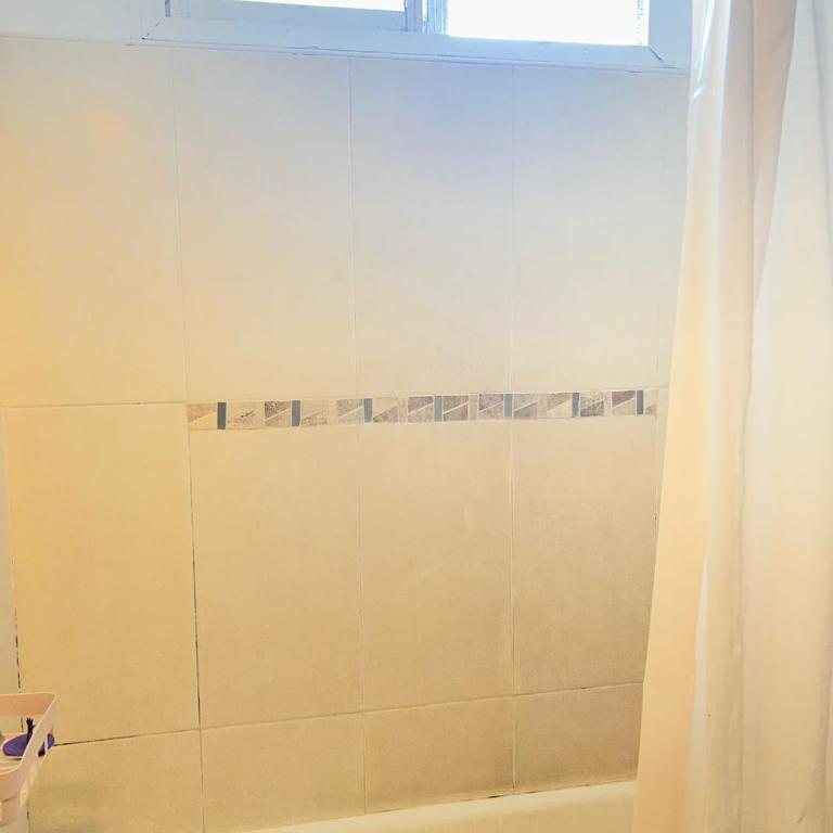 Amplio Departamento Céntrico De 3 Ambientes Con Cochera - MDQ - Apartamento de 2 dormitorios - 11