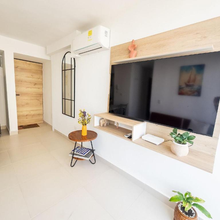 Modern 3BR w/ Ocean View · Prime Location - Apartment - 21