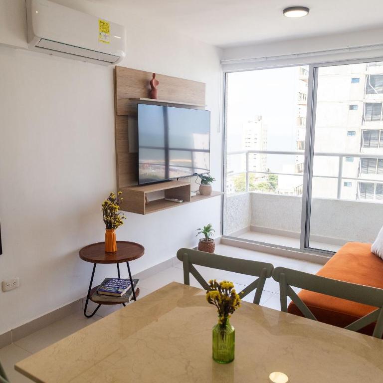 Modern 3BR w/ Ocean View · Prime Location - Apartment - 28