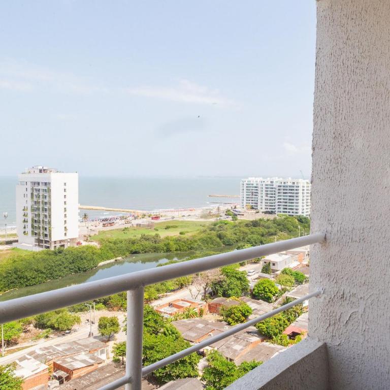 Modern 3BR w/ Ocean View · Prime Location - Apartment - 30