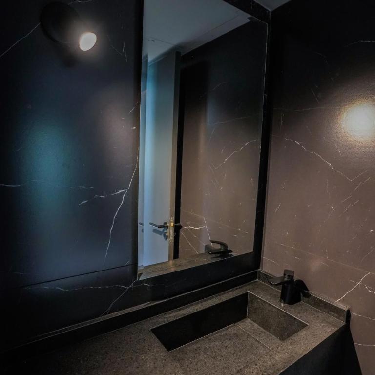 Foster Studio - Park 6 - One-Bedroom Apartment - 38