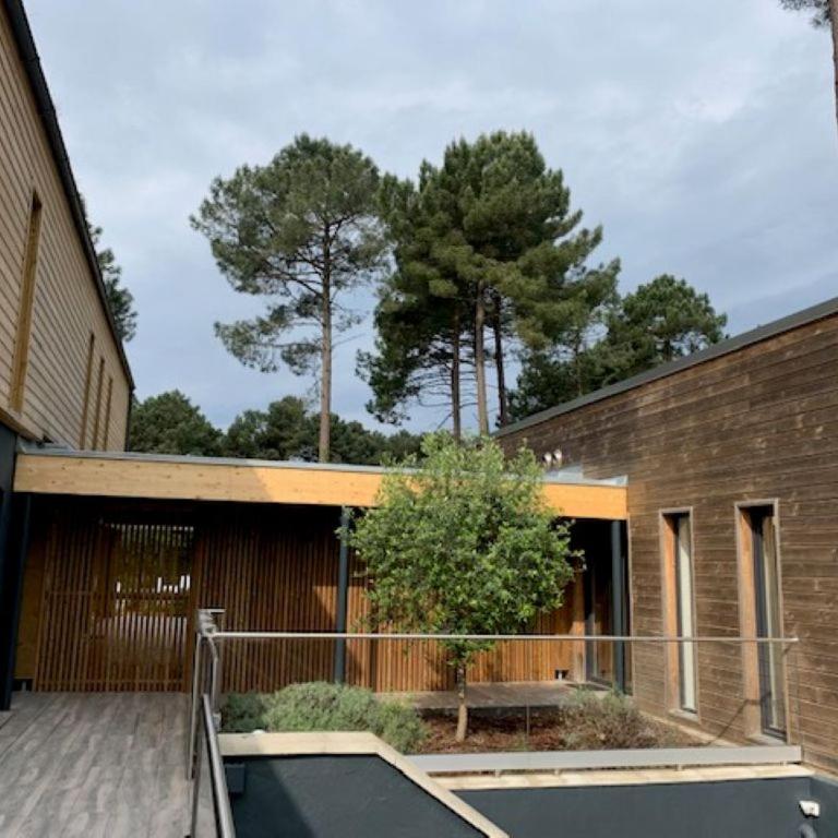 Villa d'Exception 7 chambres au coeur du golf de Biscarrosse - Villa avec Piscine Privée - 65