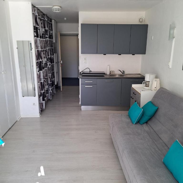 Port Dauphin 10, Studio rez de jardin avec piscine - Estudio - 2