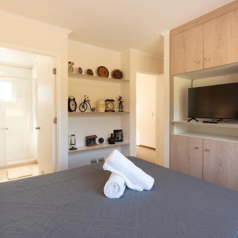 Volcan Home 3D Wifi & Parking - Three-Bedroom House - 4