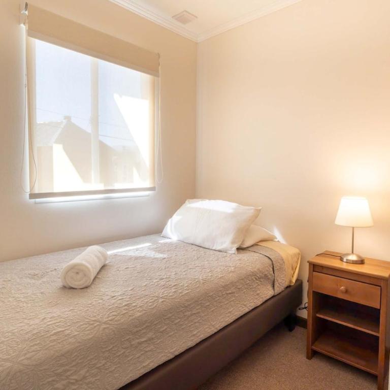 Volcan Home 3D Wifi & Parking - Three-Bedroom House - 7