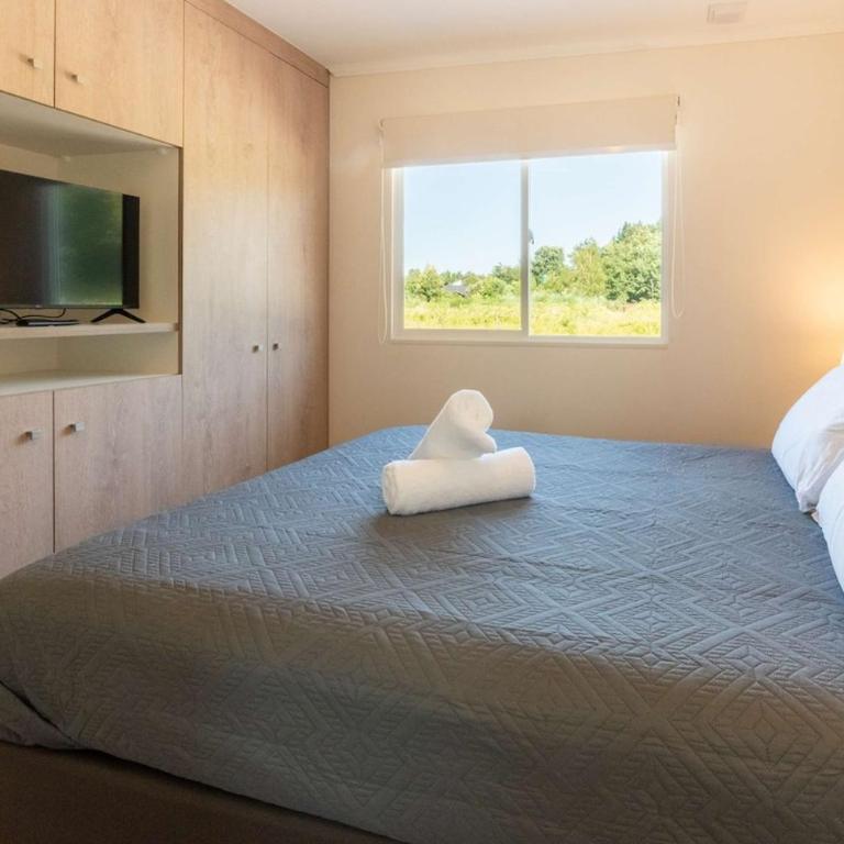 Volcan Home 3D Wifi & Parking - Three-Bedroom House - 11