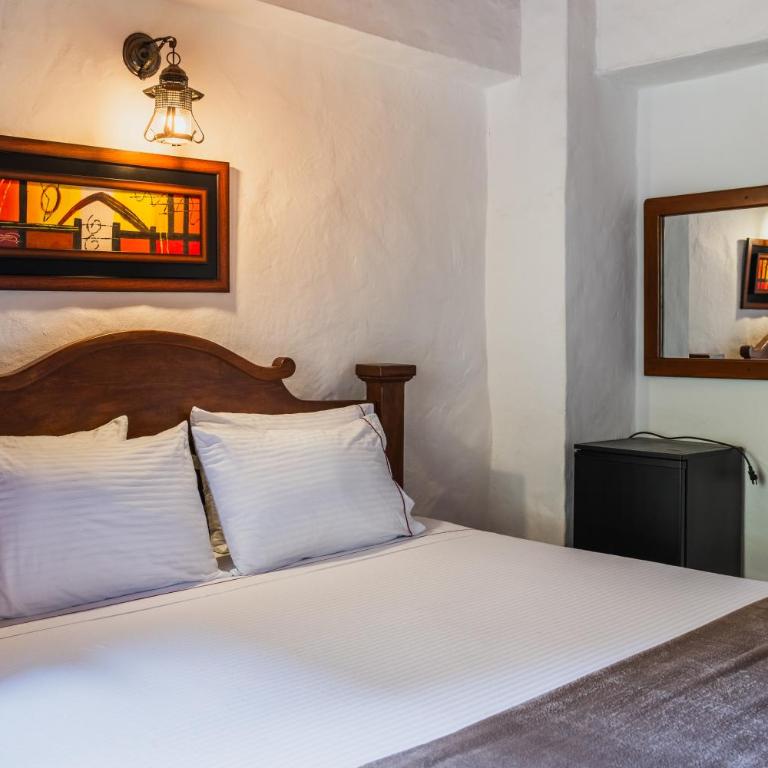 Hotel Prados de la Serranía - Habitación Doble con balcón - 4