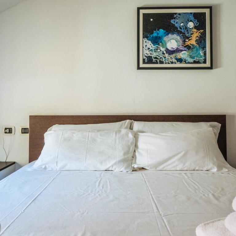 Viale Hambury 51 - Appartamento con 2 Camere da Letto - 25