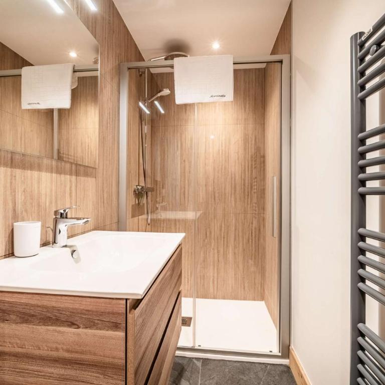 CHALET PASCAL B101: 3 chambres neuf pour 6 personnes - Apartment - 7