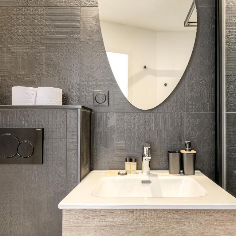 Joli studio climatisé avec terrasse - Lyon centre - Apartment mit 1 Schlafzimmer - 10