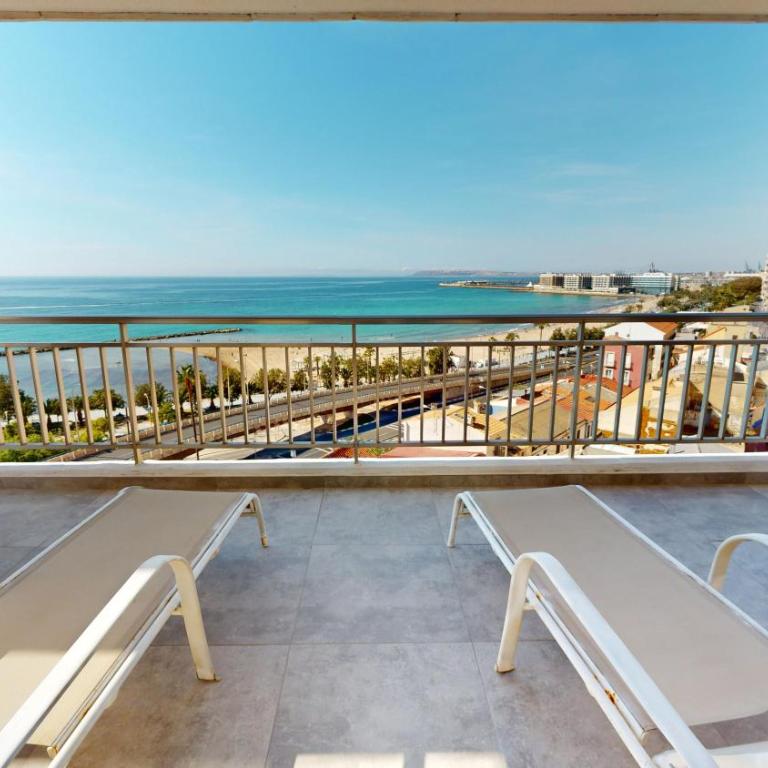 Alicante Penthouse Sea Views - Two-Bedroom Apartment - 1