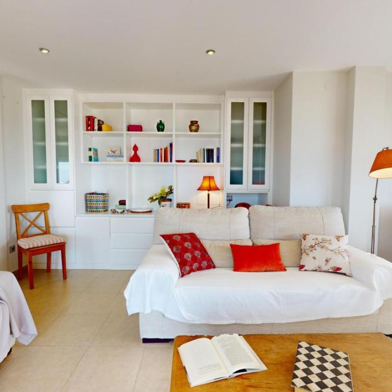 Alicante Penthouse Sea Views - Two-Bedroom Apartment - 4