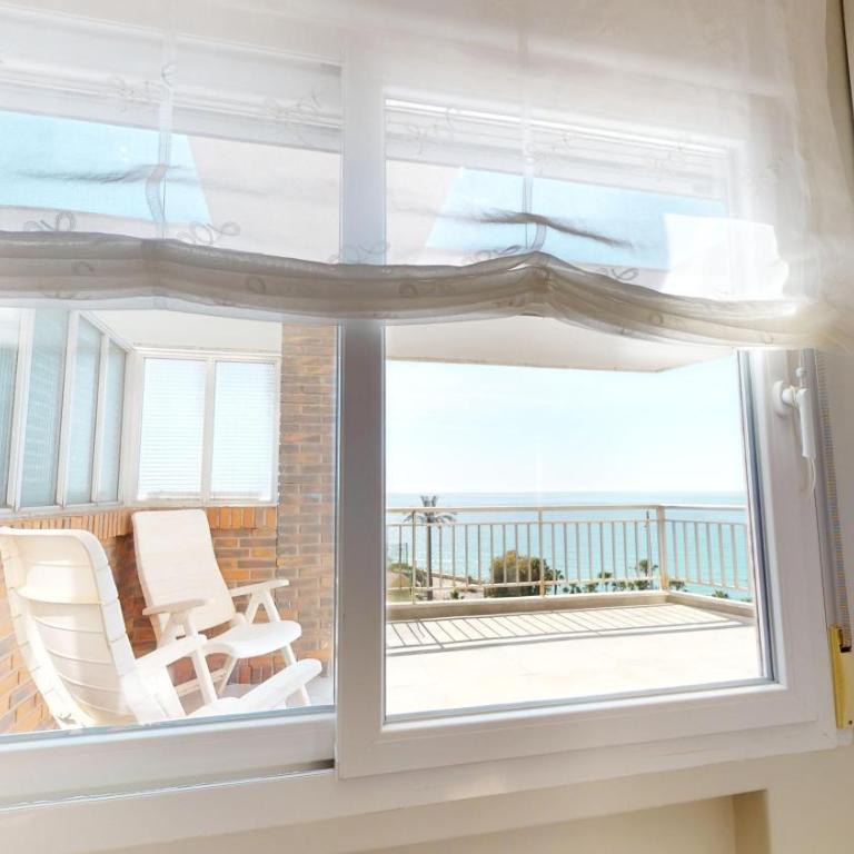 Alicante Penthouse Sea Views - Two-Bedroom Apartment - 7