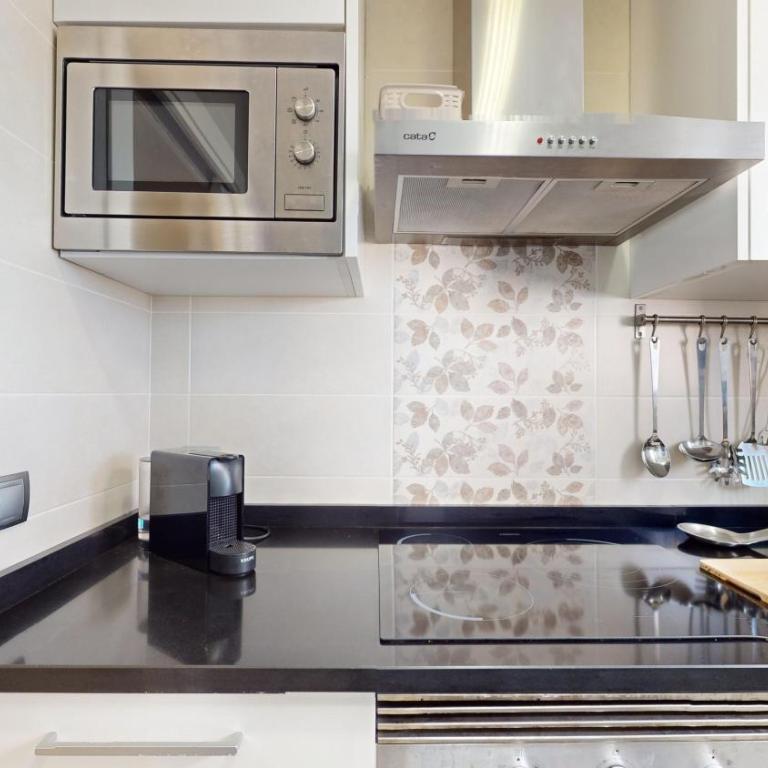 Alicante Penthouse Sea Views - Two-Bedroom Apartment - 25