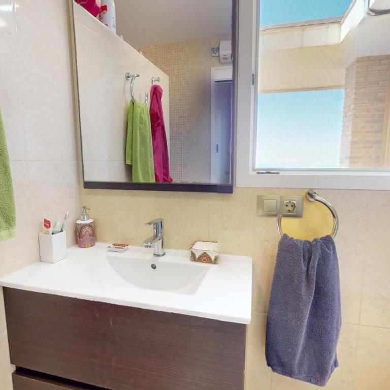 Alicante Penthouse Sea Views - Two-Bedroom Apartment - 28