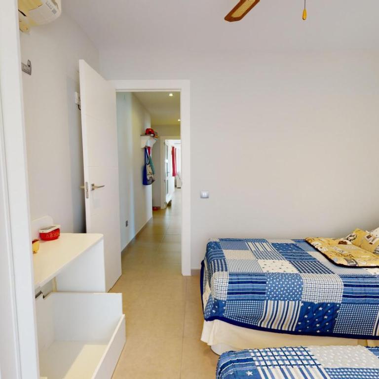 Alicante Penthouse Sea Views - Two-Bedroom Apartment - 35