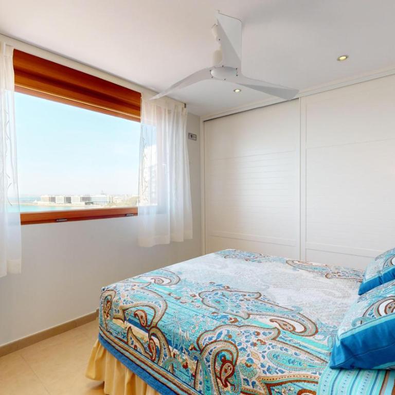 Alicante Penthouse Sea Views - Two-Bedroom Apartment - 36