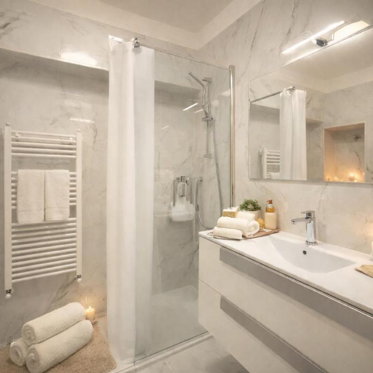 Steps from Santa Croce- Spacious with 2 bathrooms - Appartamento con 2 Camere da Letto - 4