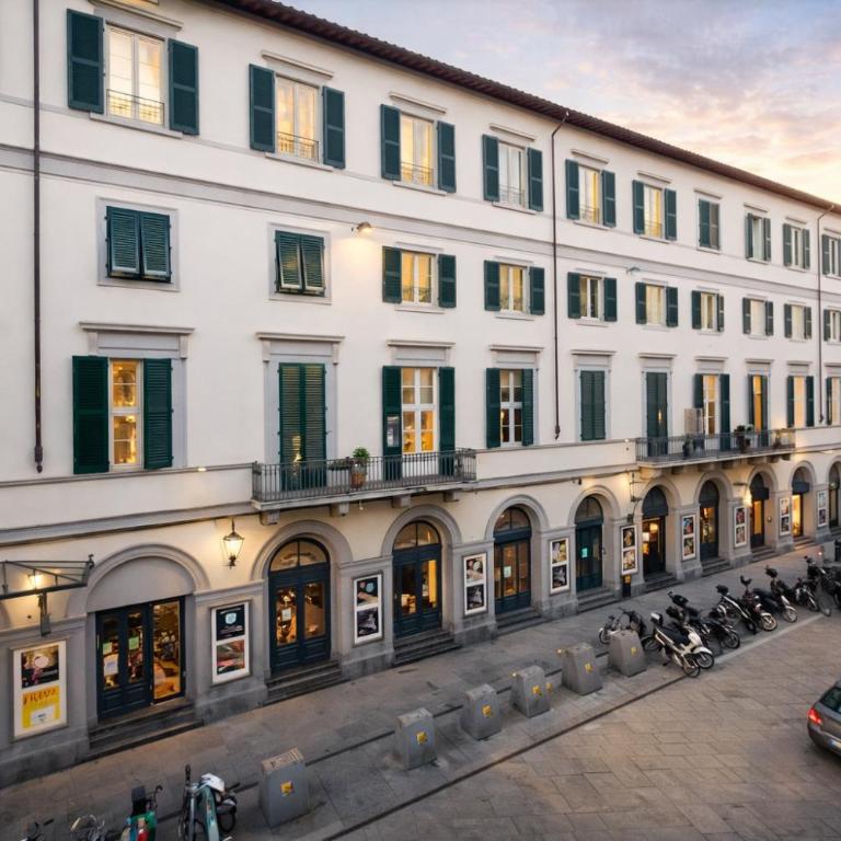 Steps from Santa Croce- Spacious with 2 bathrooms - Appartamento con 2 Camere da Letto - 25