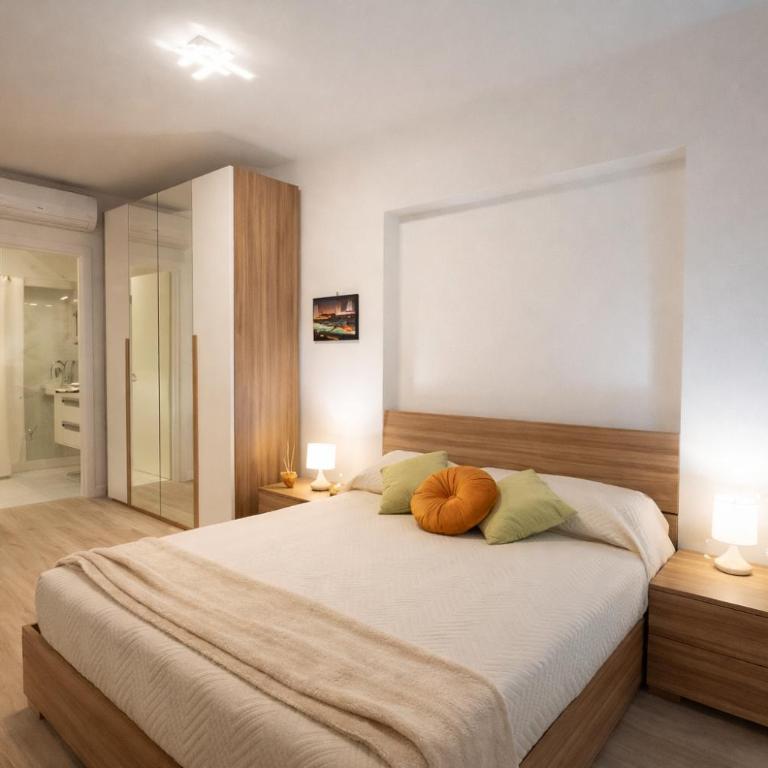Steps from Santa Croce- Spacious with 2 bathrooms - Appartamento con 2 Camere da Letto - 3