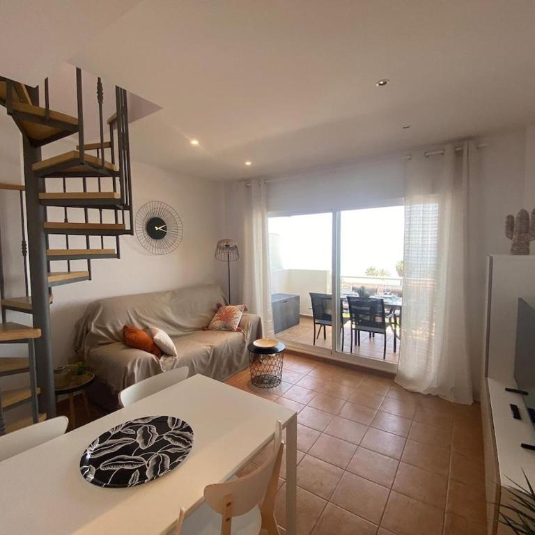 Andalusian Penthouse with Sea View - Apartamento de 2 dormitorios con terraza y vistas al mar - 8