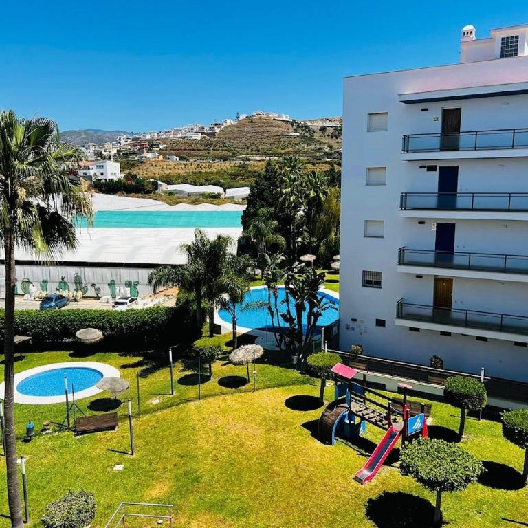 Andalusian Penthouse with Sea View - Apartamento de 2 dormitorios con terraza y vistas al mar - 3
