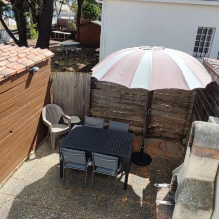 Logement chaleureux à deux pas de la plage - Appartement - 7