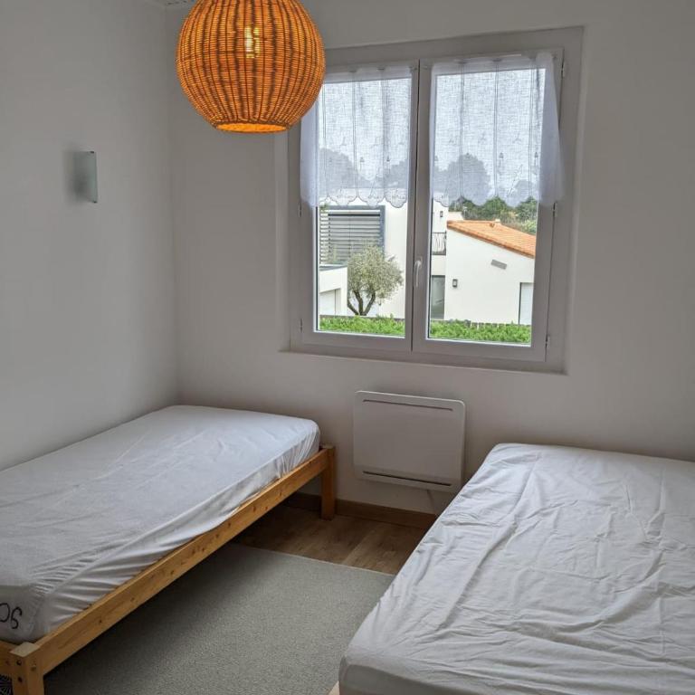Logement chaleureux à deux pas de la plage - Appartement - 10
